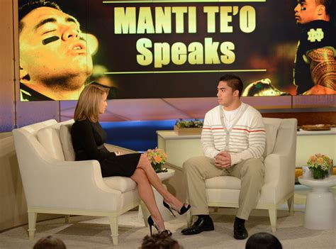 Manti Te O Dead Girlfriend Hoax From Best Of 2013 Biggest Scandals E News