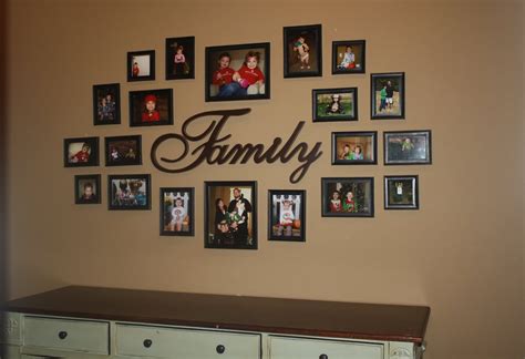For each picture you upload you can apply photo frame free. 30 Family Picture Frame Wall Ideas