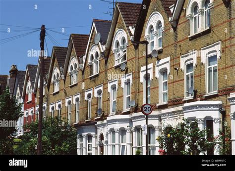 Victorian Terraced House In London Hi Res Stock Photography And Images