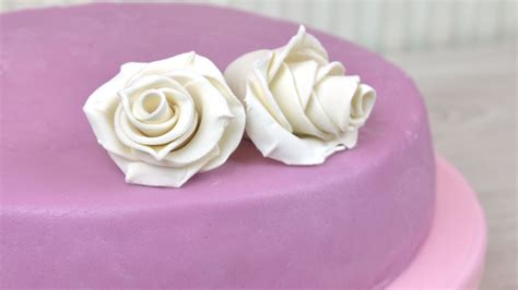 How To Make Simple Fondant Roses 8 Steps With Pictures
