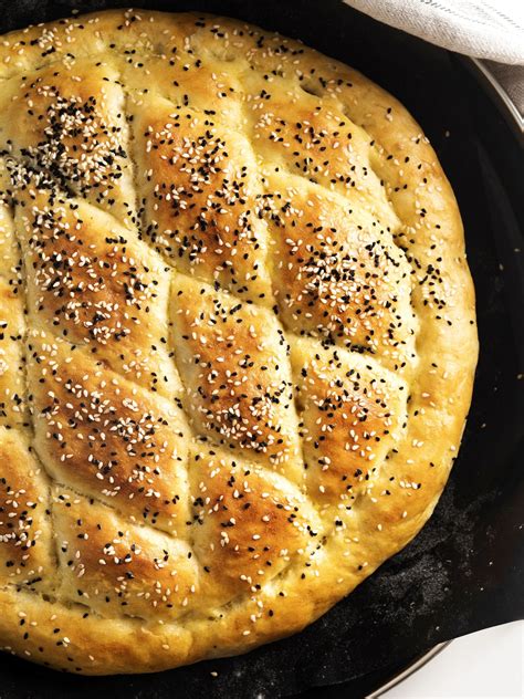Homemade Delicious Turkish Bread Recipe Turkish Pide