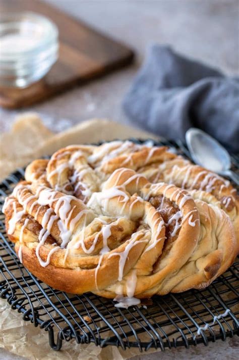 The bread finishes with a crisp, brown exterior crust and a flavorful, moist interior that helps the bread keep longer. Frosted Braided Bread : Braided Ham & Brie Stuffed Pastry ...