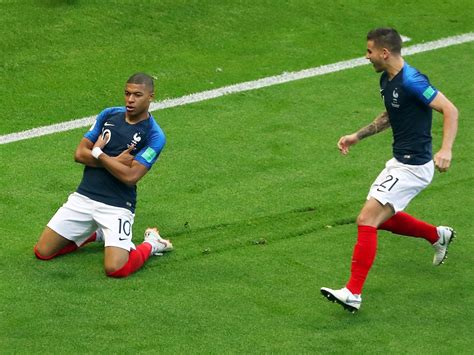 The youngster scored in 64th minute and then found the net in 68th minute to put france on top. France vs Argentina, World Cup 2018: Kylian Mbappe comes ...