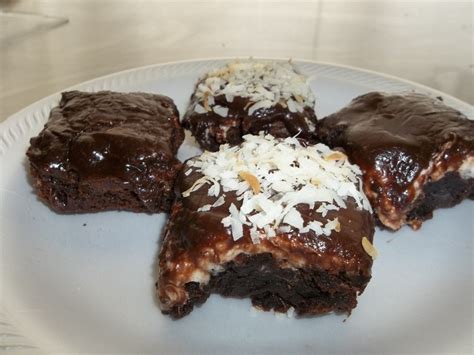 Delicious chocolate brownies with a twist. Brownie Mix Marshmallow Brownies with Chocolate Frosting ...