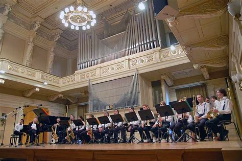 Května od 18:00 až do půlnoci se otevřou brány patnácti institucí, ale i podzemí, lze si užít koncert v kostele či představení národního divadla brno. Muzejní noc v hudbě, hudba v Muzejní noci | Brno - město hudby