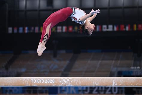 german gymnast kim bui wears a unitard on beam during women s tokyo olympics qualification
