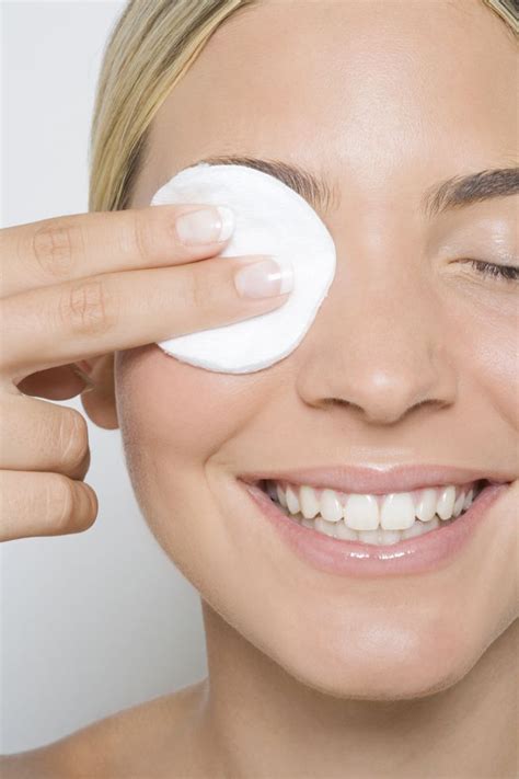 14 Beauty Products Every Woman Should Own Eye Makeup Remover Natural Makeup Remover All