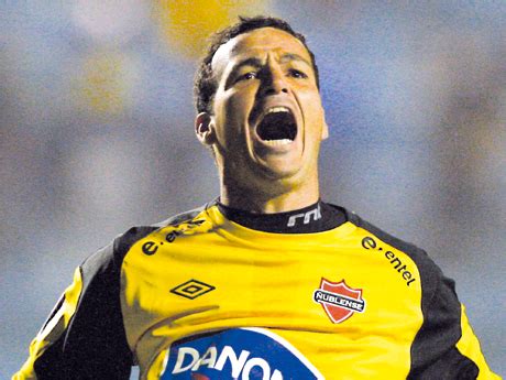 ɲuˈβlense) is a professional football deportivo ñublense s.d.a.p (spanish pronunciation: Portero de Ñublense Alexis Viera quiere irse a Colombia ...