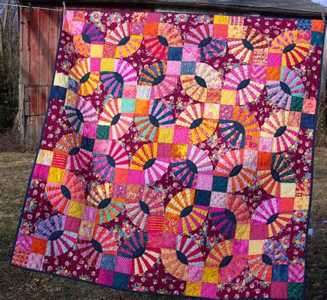 Sane, Crazy, Crumby Quilting: Blogger's Quilt Festival - Hand Quilted ...