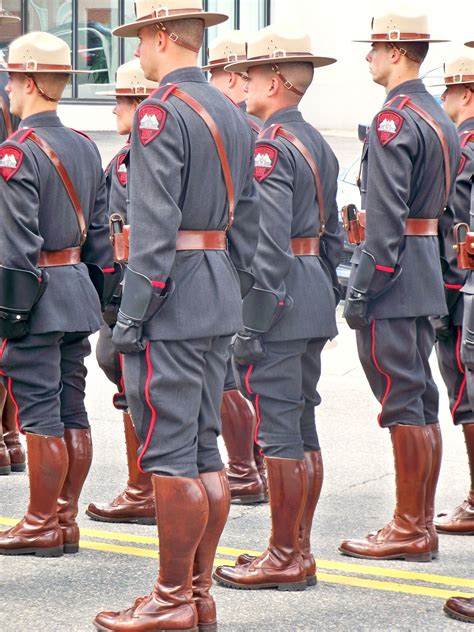 1003901 Army Clothes Men In Uniform Mens Uniforms