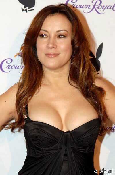 51 jennifer tilly nude pictures are an exemplification of hotness the viraler