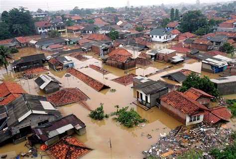 Thousands Of Homes Flooded In Jakarta ~ Verrykusrals Blog