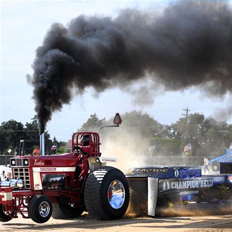 Tractor Pulling Wallpapers Wallpaper Cave