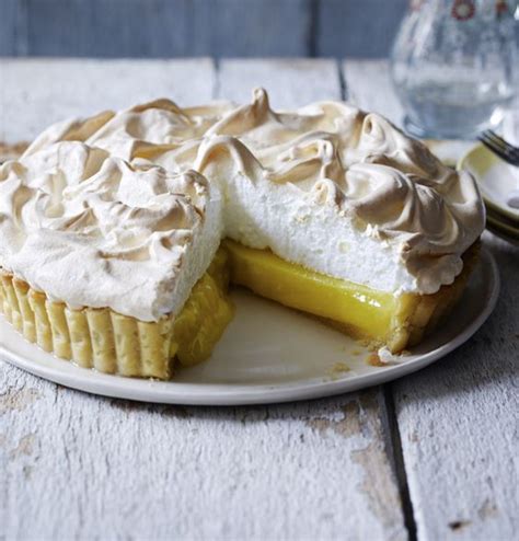 In the swinging '60s she became the cookery editor of housewife magazine, followed by ideal home magazine. Lemon meringue pie | Recipe | Berries recipes, Mary berry recipe, Meringue pie recipes