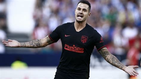 Head to head statistics and prediction, goals, past matches, actual form for la liga. Alineación del Atlético contra el Eibar en el partido de ...