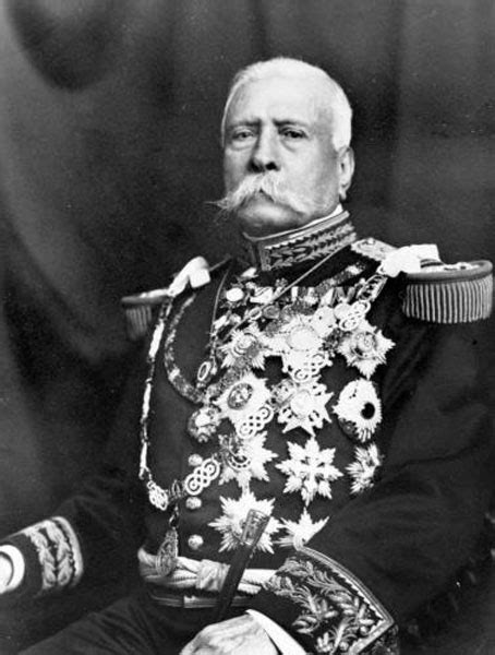 He was the sixth child of a local innkeeper and his wife. Postales de la revolución mexicana.: Porfirio Díaz. Parte 3
