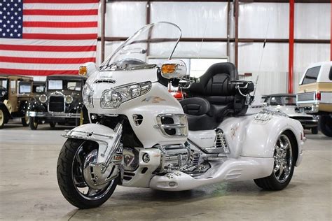 Clean transmission fully loaded goldwing. 2008 Honda Goldwing | GR Auto Gallery