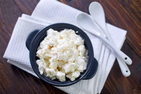 How To Make Raw Milk Cottage Cheese And Sour Cream Real Food Rn