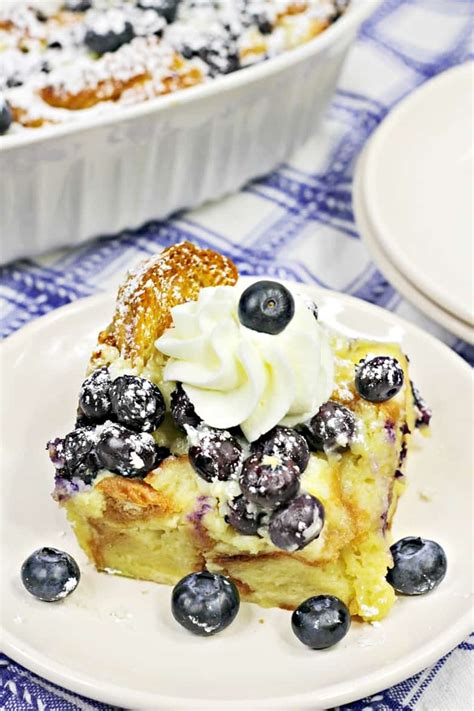 These blueberry infused croissants make for the perfect spring treat or breakfast. Blueberry Croissant Breakfast Bake {Easy Overnight ...