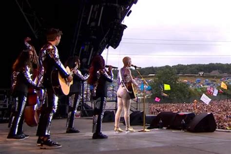 Glastonbury Sent Into Meltdown As Katy Perry Goes Nude Live On Stage