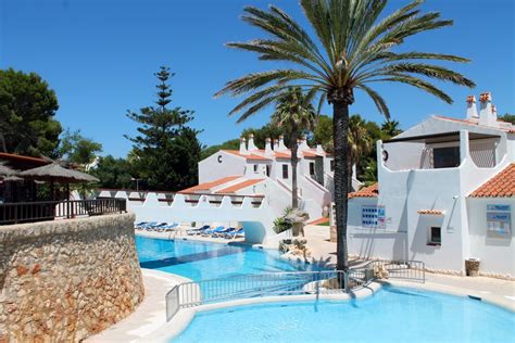 Explora más apartamentos y alquileres vacacionales. Apartamentos Talayot Cala en Blanes, Menorca, alquiler de apartamentos