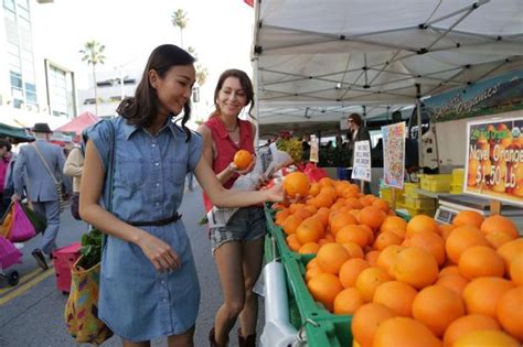 Savor Santa Monicas Delicious Diverse Food Scene In 4 Days Santa Monica Farmers Market