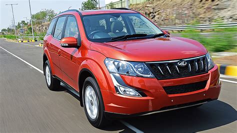 Mahindra Xuv500 2015 W10 Price Mileage Reviews Specification