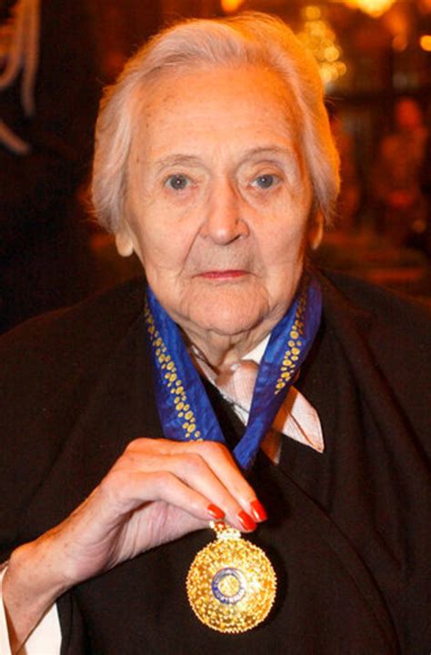 I just finished a biography of nancy wake and saw that this film was supposed to be based on that so saw this last night and found it to have hardly any likeness, the charlotte gray character didn't really do much at all compared to nancys exploits, this film was more of a love story. Nancy Wake: The Most Decorated Woman of World War II ...