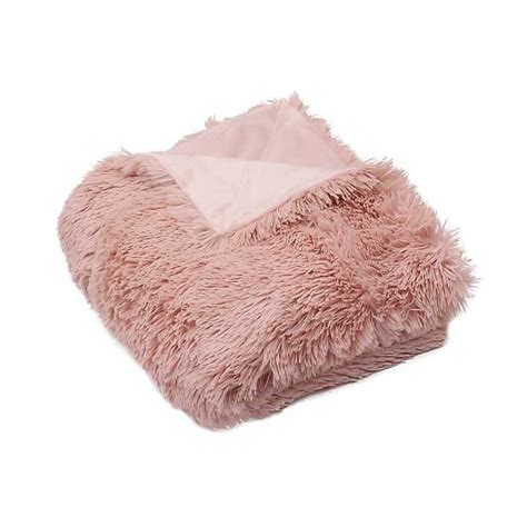 Pink Faux Fur Throw Blanket With Images Pink Throw Blanket Fur