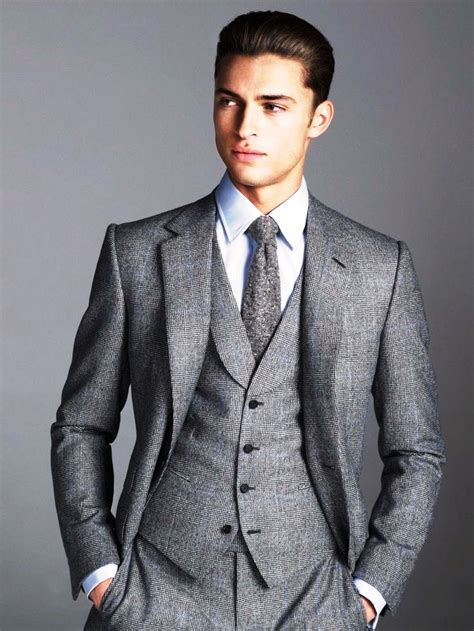 What your buttons are made of is relatively important, but it's also a budget consideration. 25 Men's Suit Fashion Ideas To Look Amazing - Instaloverz