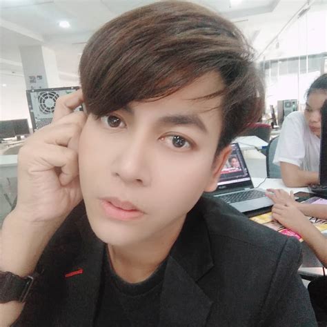 เต๋า ทีวีพูล ฟาดกลับไม่รู้จัก สมรักษ์ คำสิงห์ หลังโดนขู่น่าต่อยปากแตก 10 มิ.ย. อัลบั้มภาพ เต๋า ทีวีพูล แฉ อดีตพระเอกชอบทำร้ายสื่อ เห็น ...