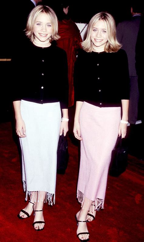 30 Years Of Olsen Twin Style See Their Fashion Evolution Olsen Twins Style Ashley Olsen