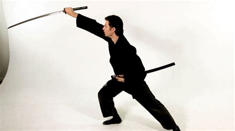 How To Do A Vertical Katana Draw Strike Sword Fighting Youtube