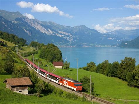 The 5 Most Popular Scenic Train Rides In Switzerland