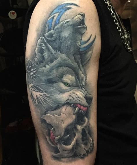 Some people are not fans of tiny and simple tattoos and are always looking for something that could make them stand out of the crowd. Amazing Wolf Tattoo Idea - Best Designs with Meaning ...