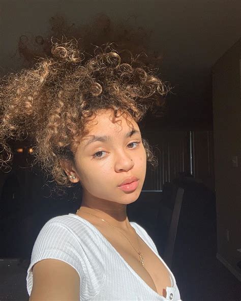 Brit Sur Instagram 🧚🏽 Curly Girl Hairstyles Light Skin Girls Cute