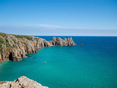 Tips For Visiting Pedn Vounder Beach In Cornwall The Cornish Life Cornwall Lifestyle Blog