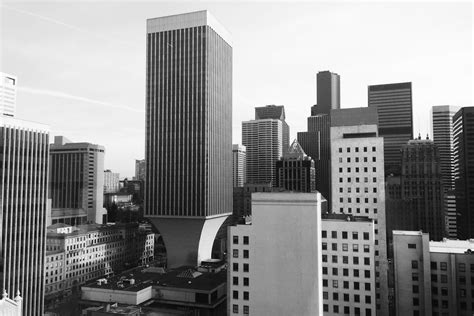 Minoru Yamasaki Rainier Bank Tower Seattle Washington 1972 1977