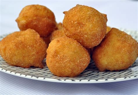 These Tasty Fried Sweet Dough Balls Sprinkled With Cinnamon Sugar Are A