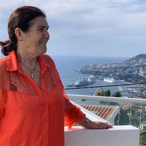 Dolores aveiro is feeling blessed in funchal, madeira. Dolores Aveiro faz intervenção estética na cara aos 64 anos! Veja o antes e o depois!