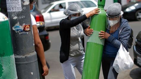 Brasilia impone toque de queda nocturno por la pandemia. Toque de queda hoy, 15 febrero, en Perú: a qué hora comienza, hasta cuándo es y multas por salir ...
