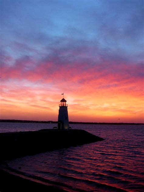 Lake Hefner Pink Sunset Lighthouse Photograph By Virginia Forbes