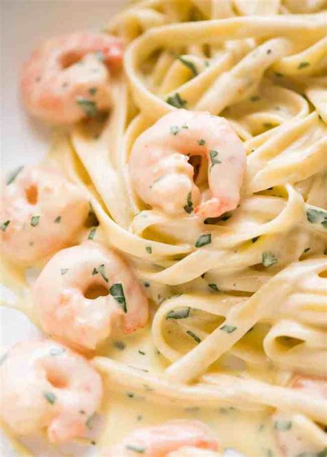 Pâtes crémeuses aux crevettes à l ail