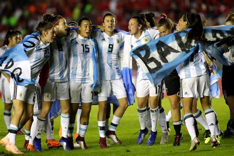 Sección del diario online @vavel_argentina dedicada a la rama femenina del fútbol. Futbol femenino profesional: Argentina tendrá el propio ...