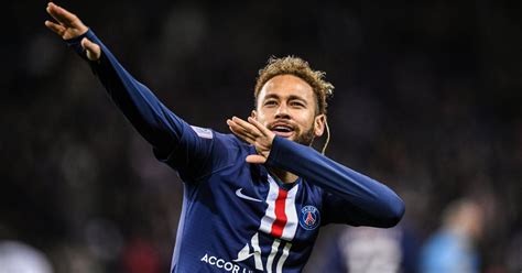 Neymar teria escapado de quarentena de coronavírus na França e vindo ao