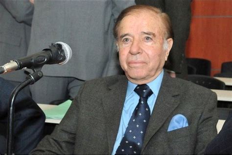He held the position of president of the nation between 1989 and 1999. Evoluciona bien el senador Carlos Menem - Parlamentario