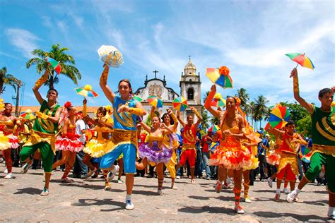 Carnaval De Olinda 2020 Frevo Bonecos Agito E Muita Diversão