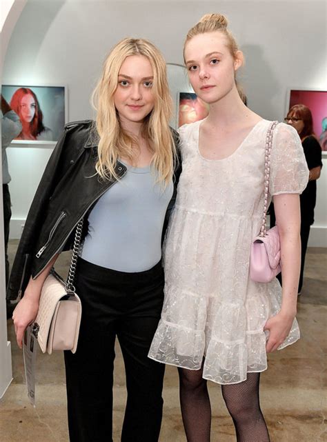 Dakota Fanning And Elle Fanning Co Exist In The Same Space At The Same
