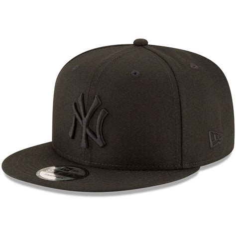 New York Yankees New Era Black On Black 9fifty Team Snapback Adjustable