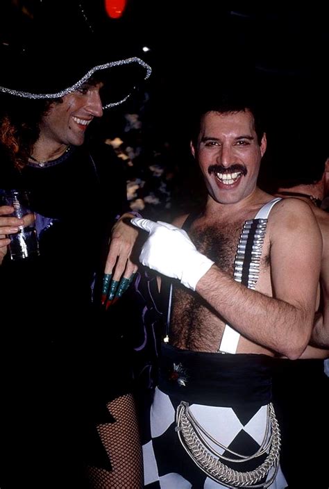 Freddie Mercurys Flamboyant Birthday Party Drag Ball Dangerous Minds